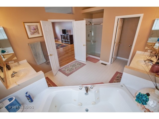 2010 Broadsmore Dr, Algonquin, IL 60102 photo 16