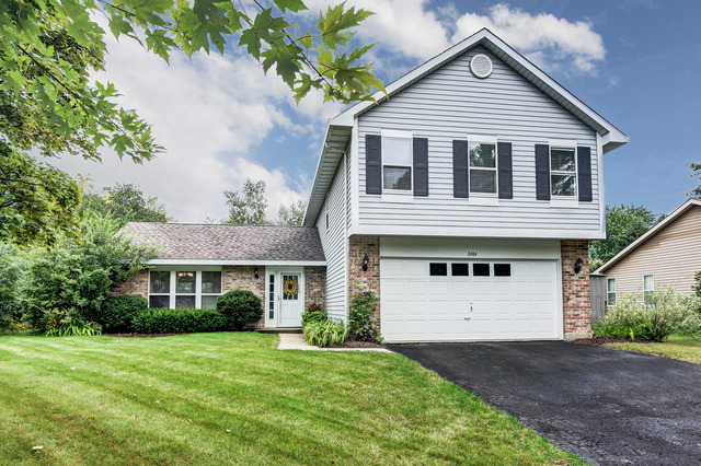 2484 Quail Ct, Aurora, IL 60502 photo 1