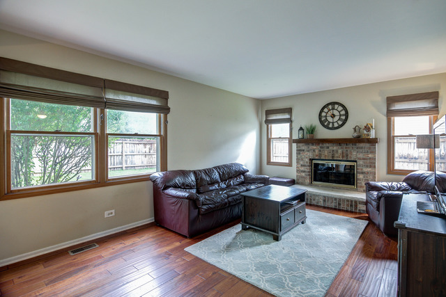 2484 Quail Ct, Aurora, IL 60502 photo 10