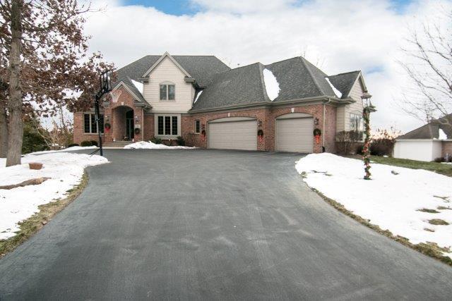 7367 Timber Ridge Rd, Roscoe, IL 61073 photo 1