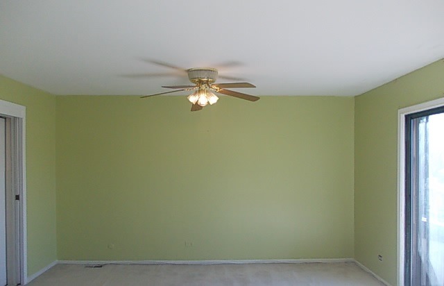 390 Elm Dr, Wheeling, IL 60090 photo 10