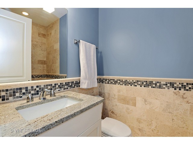 3331 N Leavitt St, Chicago, IL 60618 photo 16