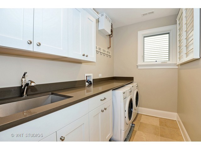 3331 N Leavitt St, Chicago, IL 60618 photo 23
