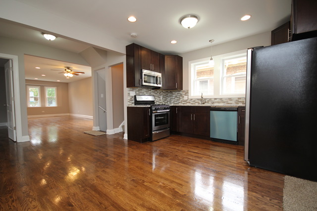11314 S Lowe Ave, Chicago, IL 60628 photo 3