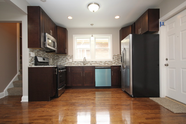 11314 S Lowe Ave, Chicago, IL 60628 photo 2