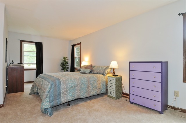 1130 Grenada Dr, Aurora, IL 60506 photo 5