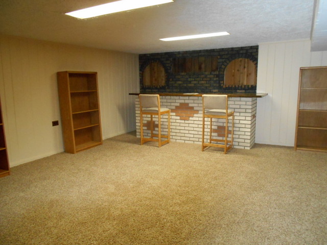 690 Morray Ct, Des Plaines, IL 60018 photo 9