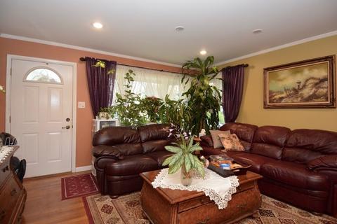 2215 Cedar St, Rolling Meadows, IL 60008 photo 5