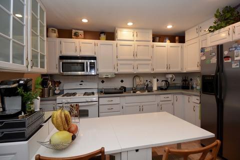2215 Cedar St, Rolling Meadows, IL 60008 photo 3
