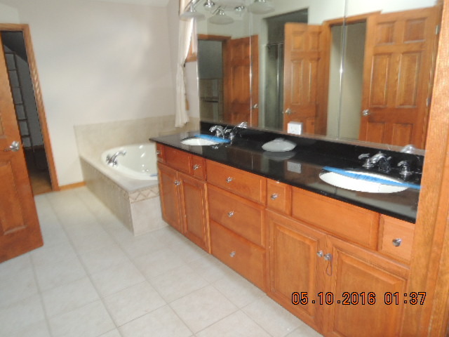 754 Fox Run Dr, Geneva, IL 60134 photo 13
