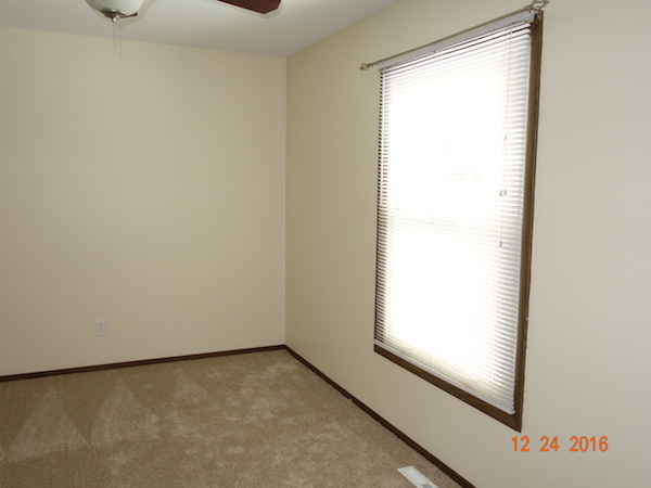 2409 W Fairview Ln, Mchenry, IL 60051 photo 12