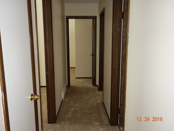 2409 W Fairview Ln, Mchenry, IL 60051 photo 9