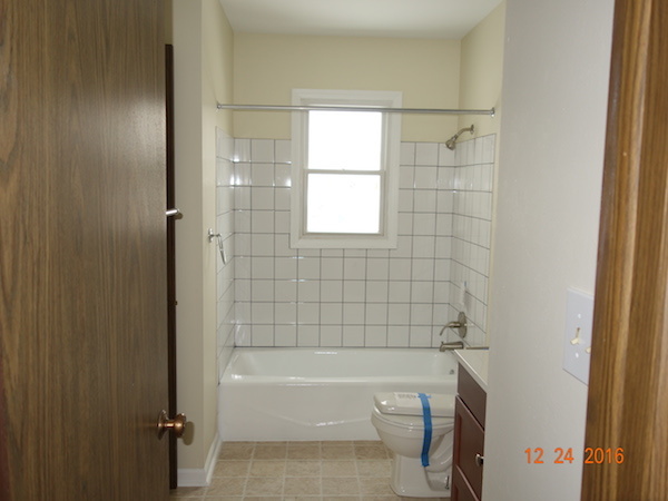 2409 W Fairview Ln, Mchenry, IL 60051 photo 10