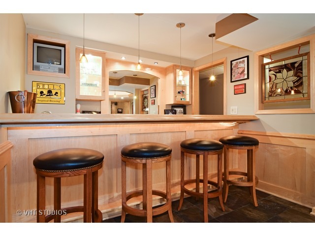 1305 Silver Ct, Bartlett, IL 60103 photo 15