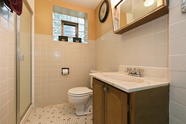 5820 W Maple Ave, Berkeley, IL 60163 photo 11