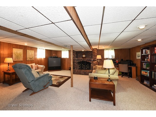 7153 Beloit Ave, Bridgeview, IL 60455 photo 5