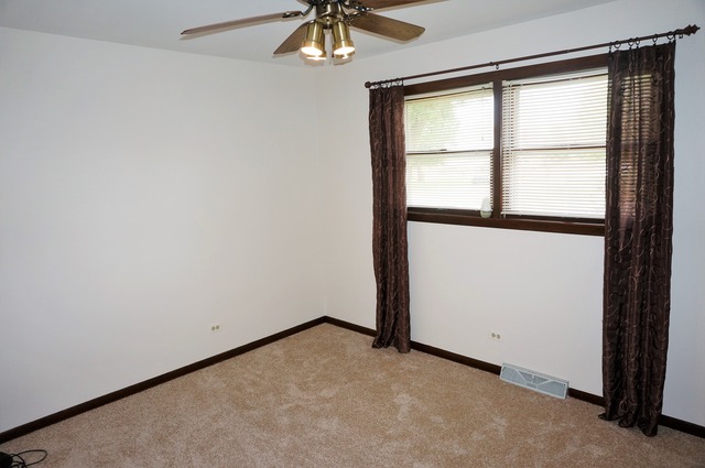 7153 Beloit Ave, Bridgeview, IL 60455 photo 11
