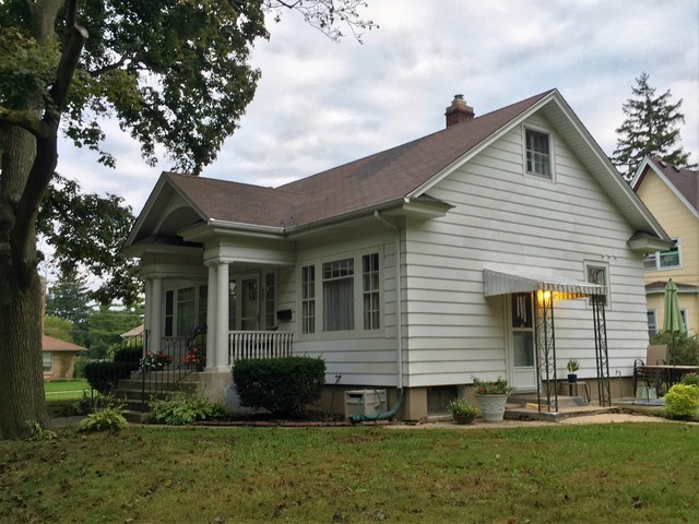 425 Preston Ave, Elgin, IL 60120 photo 2