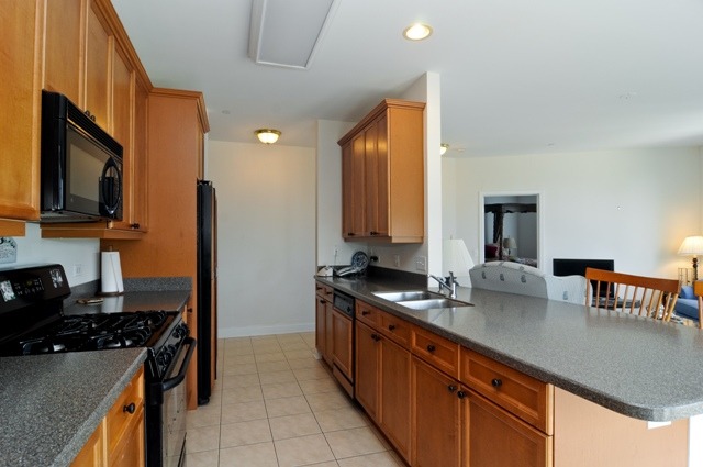 620 Mchenry Rd #408, Wheeling, IL 60090 photo 4