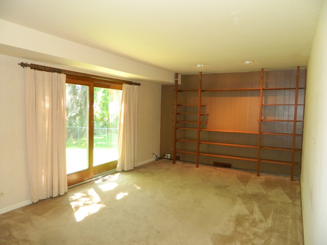 4285 Dixon Dr, Hoffman Estates, IL 60192 photo 10