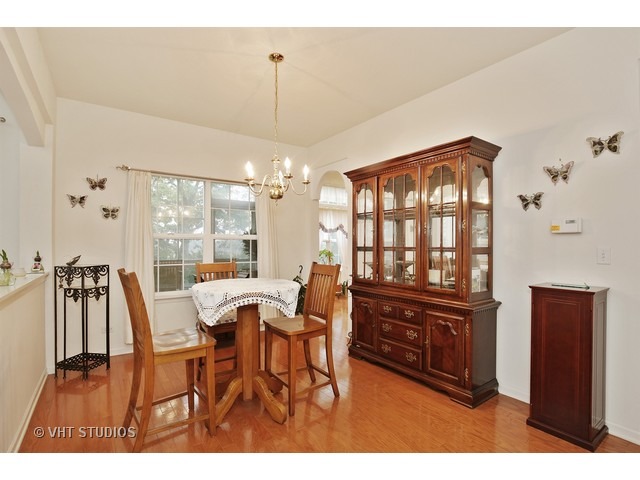 2651 Maple Cir, West Dundee, IL 60118 photo 4