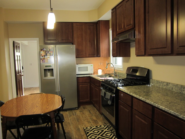 335 Spruce St, Aurora, IL 60506 photo 7