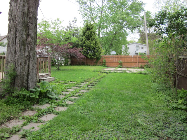 335 Spruce St, Aurora, IL 60506 photo 24