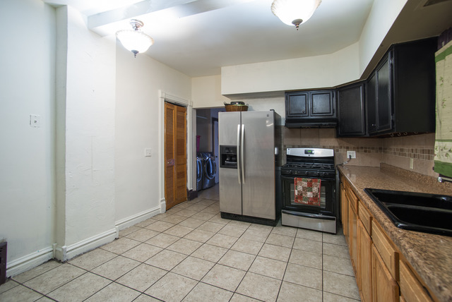 823 Front St, Aurora, IL 60505 photo 5