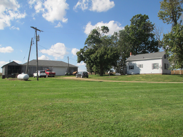 2321 Maytown Rd, Sublette, IL 61367 photo 3