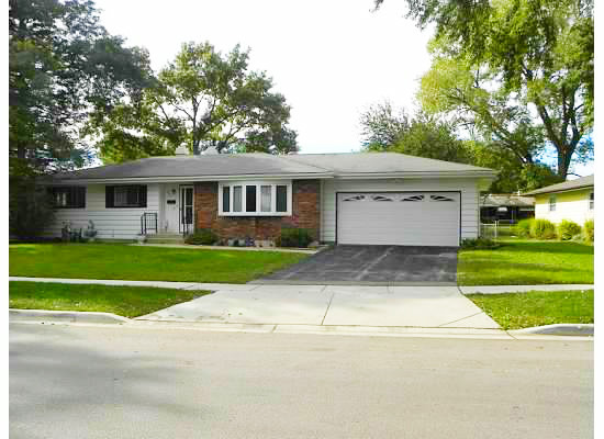 864 Adeline Dr, Elgin, IL 60123 photo 25