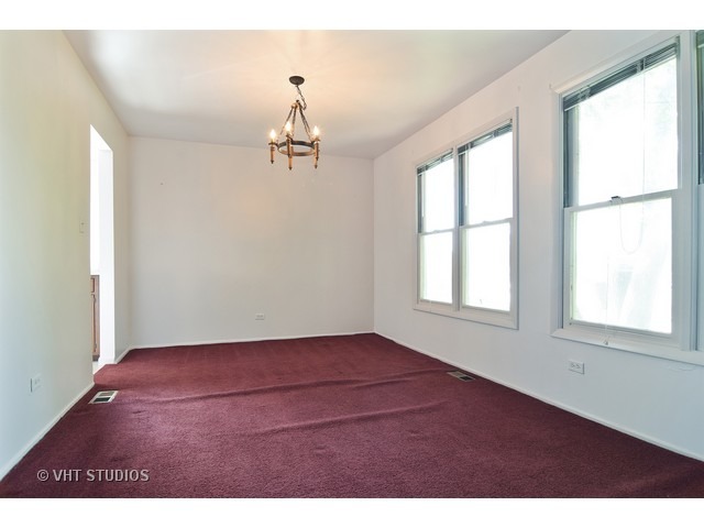 1368 Blair Ln, Hoffman Estates, IL 60169 photo 4