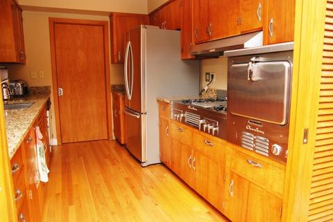 905 Brook St, Elgin, IL 60120 photo 9