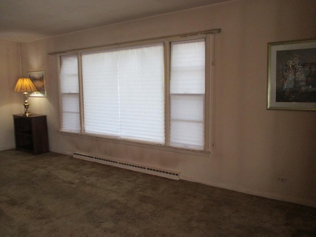 448 Hubbard Ave, Elgin, IL 60123 photo 2