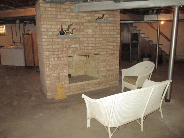 448 Hubbard Ave, Elgin, IL 60123 photo 13