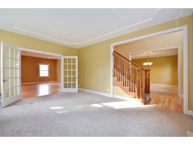 8600 Laporte Ave, Burbank, IL 60459 photo 3