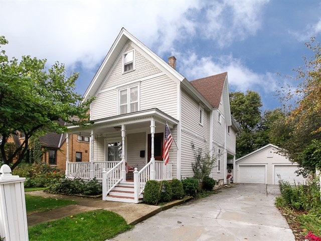 370 N Worth Ave, Elgin, IL 60123 photo 1