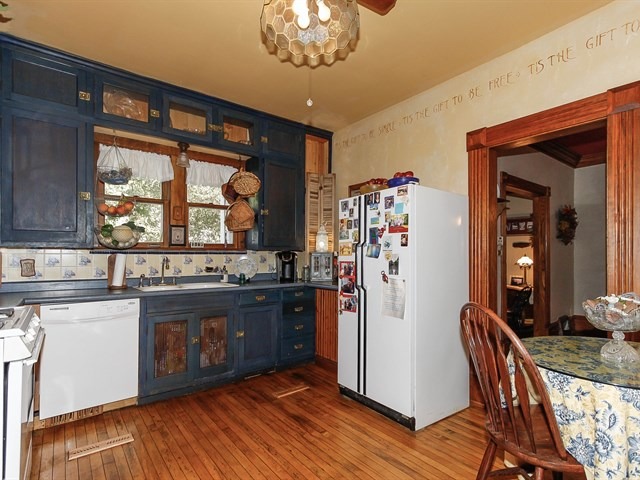 370 N Worth Ave, Elgin, IL 60123 photo 8