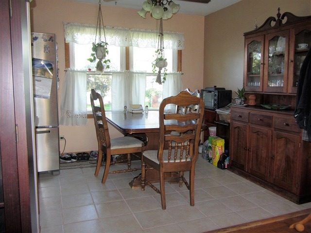 3314 Phillips Ave, Steger, IL 60475 photo 5