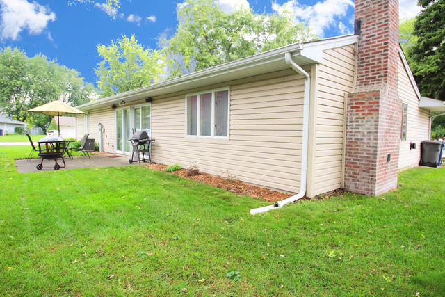 1201 Corley Dr, Elgin, IL 60120 photo 17