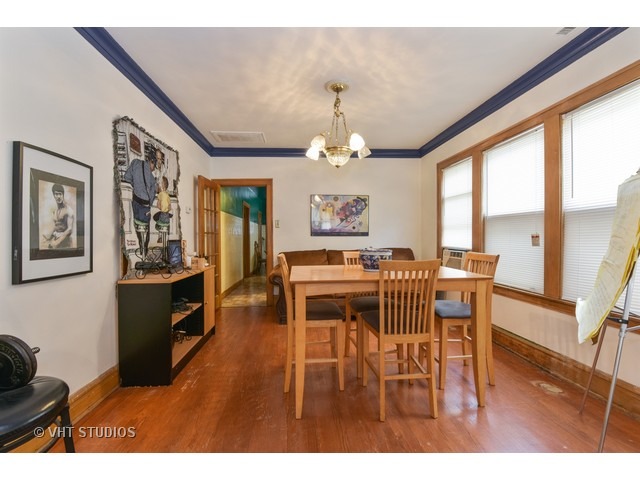 7039 S Artesian Ave, Chicago, IL 60629 photo 6