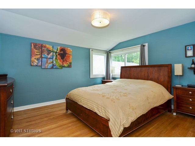 9246 Forestview Rd, Evanston, IL 60203 photo 6