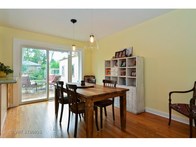 9246 Forestview Rd, Evanston, IL 60203 photo 4