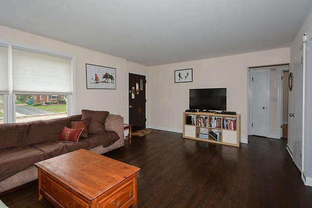 754 N Lee Blvd, Hillside, IL 60162 photo 2