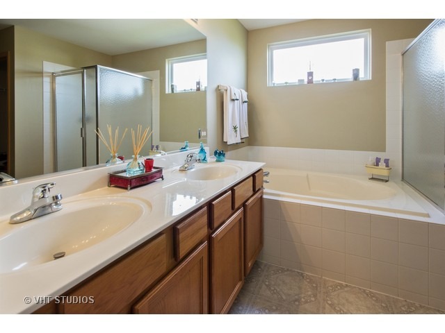 2900 Bliss Ct, Plainfield, IL 60586 photo 11
