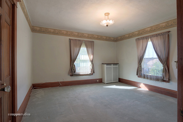 800 Saint John St, Elgin, IL 60120 photo 14