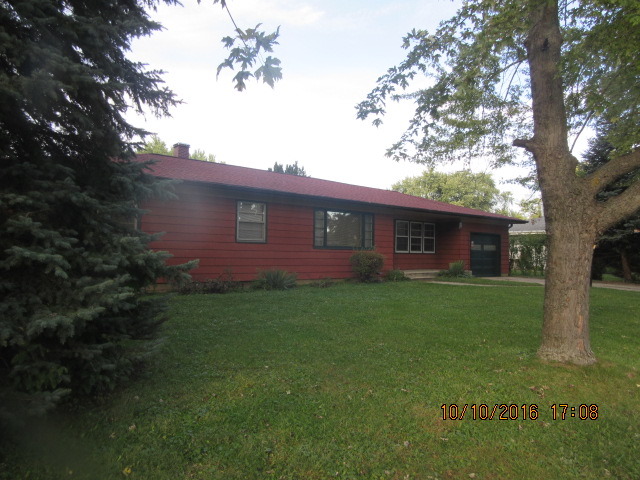 900 E 1st St, Lockport, IL 60441 photo 4
