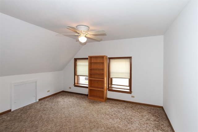 549 Orchard Ct, Des Plaines, IL 60016 photo 17