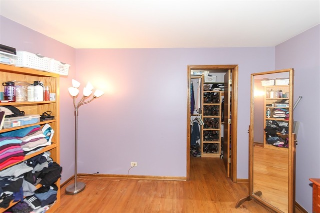 549 Orchard Ct, Des Plaines, IL 60016 photo 15