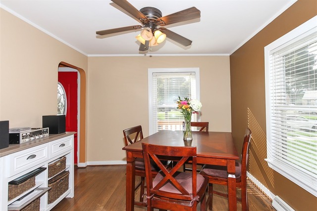 549 Orchard Ct, Des Plaines, IL 60016 photo 10