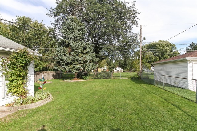 549 Orchard Ct, Des Plaines, IL 60016 photo 22